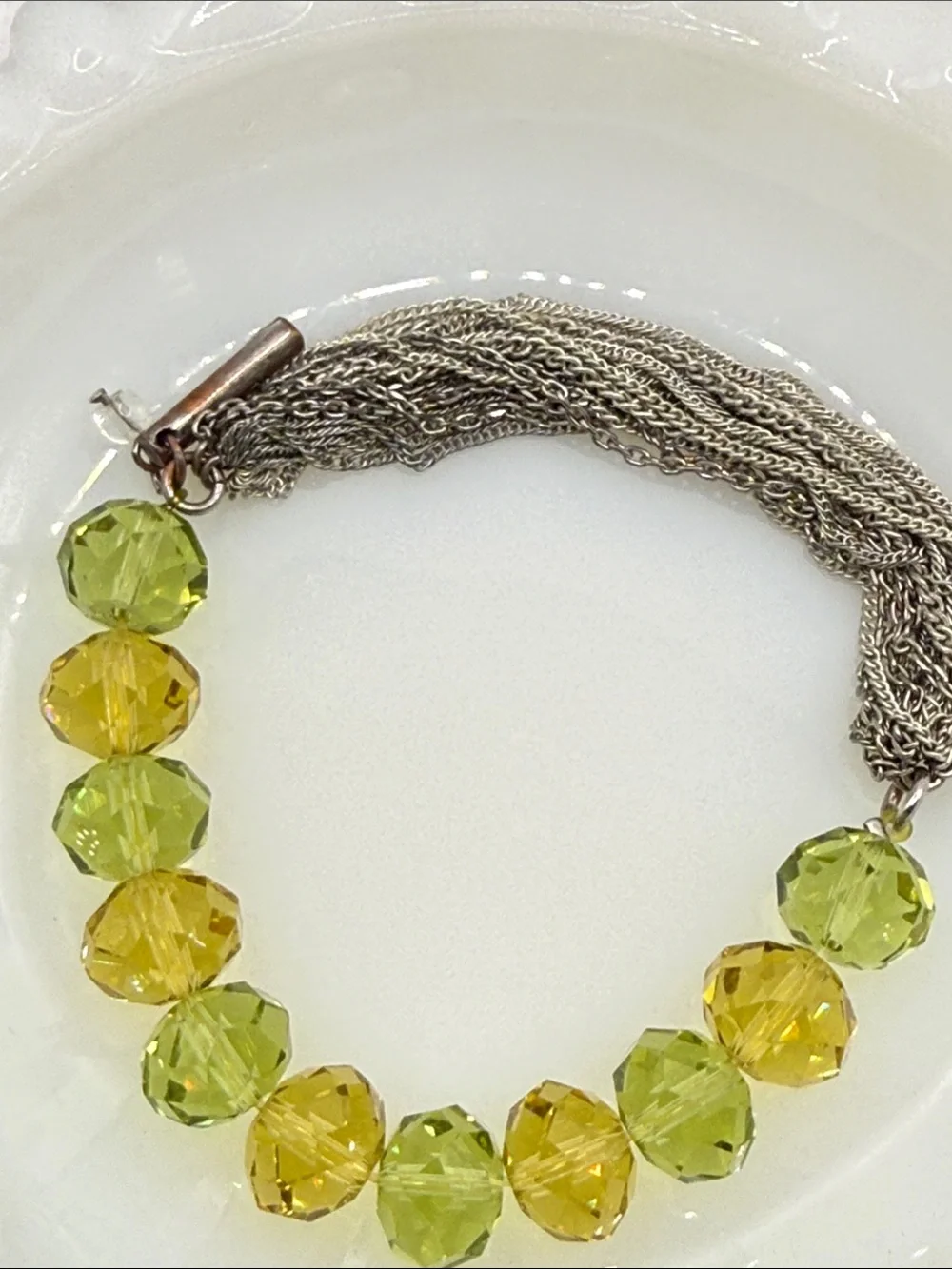 Kenneth Cole faceted Green Yellow Crystal Bead Bracelet silvertone stretch
